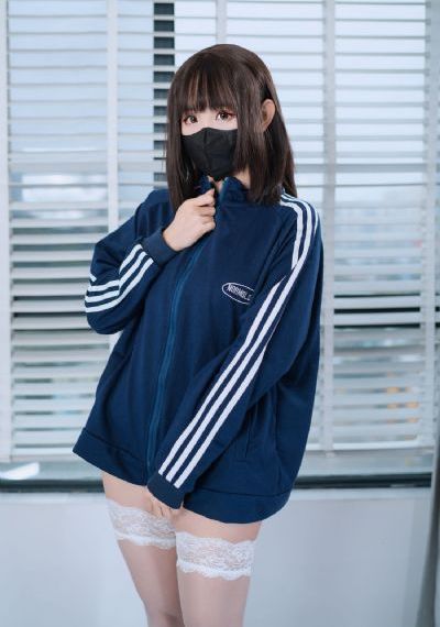 免费午夜视频