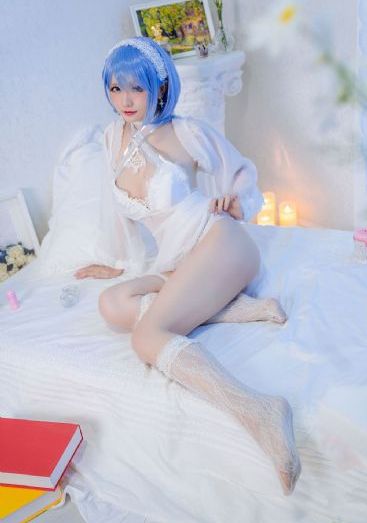 小资女孩向前冲